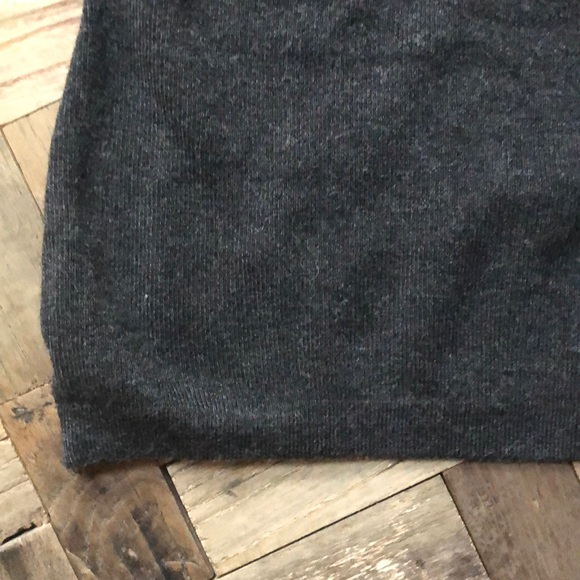 🆕Philosophy Gray scalloped sweater. Size S - Picture 7 of 13
